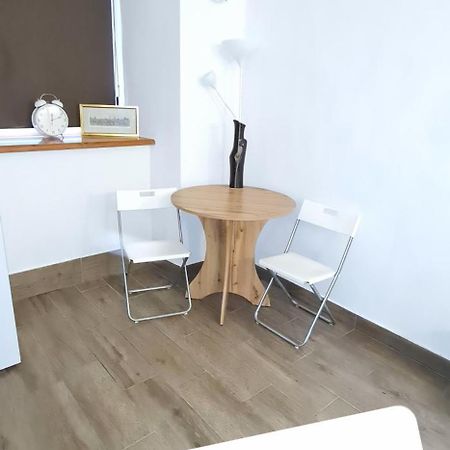 Apartamento Личаківська 4 Leópolis Exterior foto