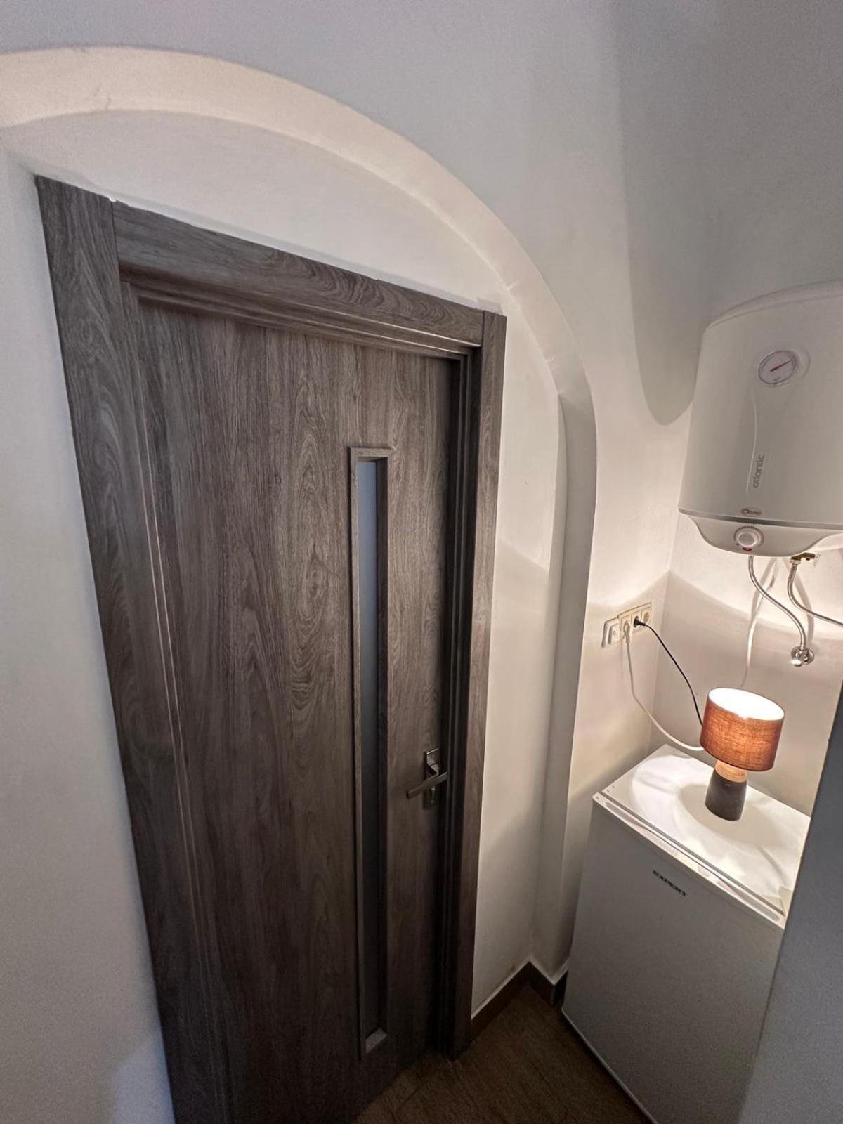 Apartamento Личаківська 4 Leópolis Exterior foto