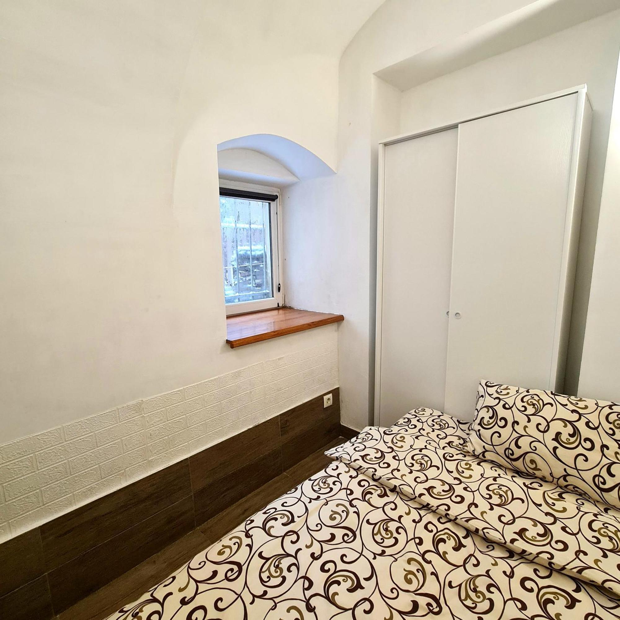 Apartamento Личаківська 4 Leópolis Exterior foto